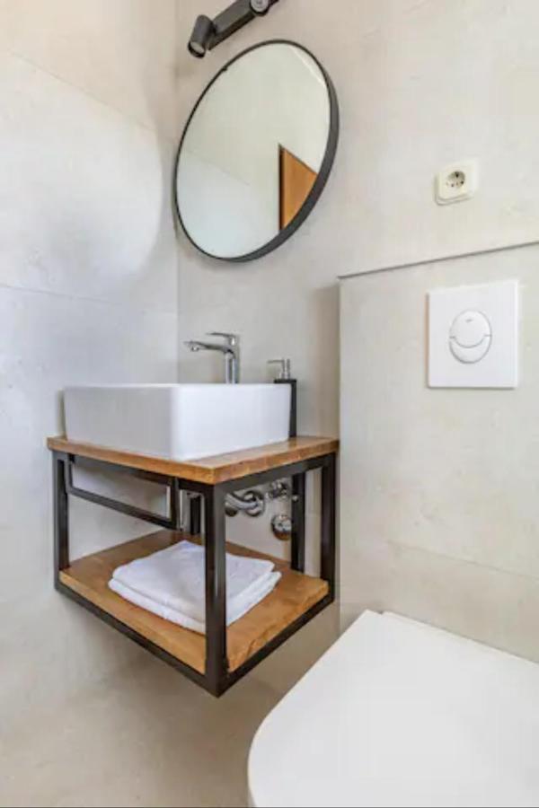 Apartments "Villa Antisin" With Heated Pool Zadar Zewnętrze zdjęcie