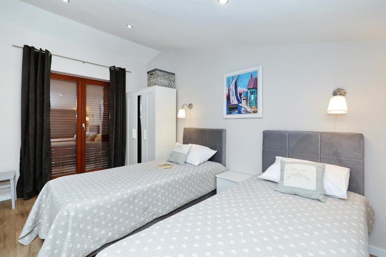 Apartments "Villa Antisin" With Heated Pool Zadar Zewnętrze zdjęcie